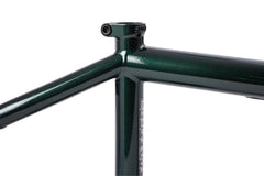 Sunday Silvawave Frame (Metallic Seaweed Green with Brick Stickers)